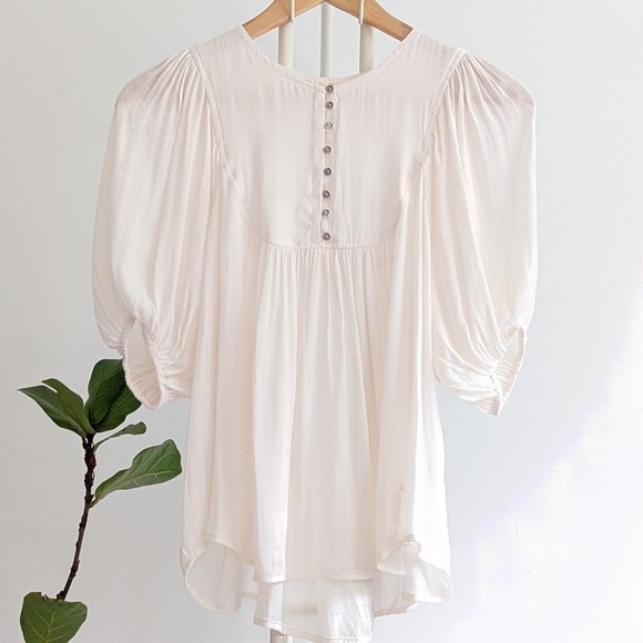 Anthropologie Tops - Anthropologie Cream silky blouse with silver buttons